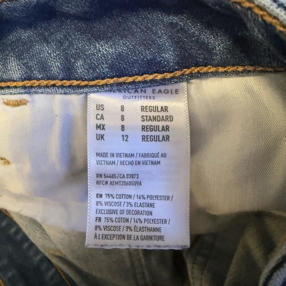 Distressed Blue Women's Jeans - Picture 7 of 7